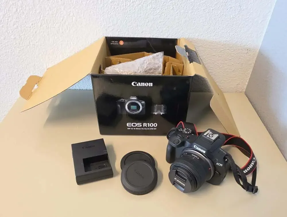 Canon EOS R100 Mirrorless Camera with RF-S 18-45mm F4.5-6.3 IS STM Lens Kit